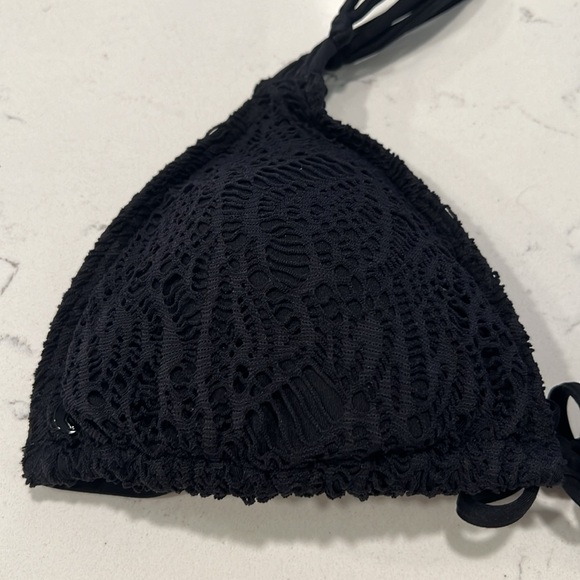 Black Lace Bikini - Picture 3 of 8